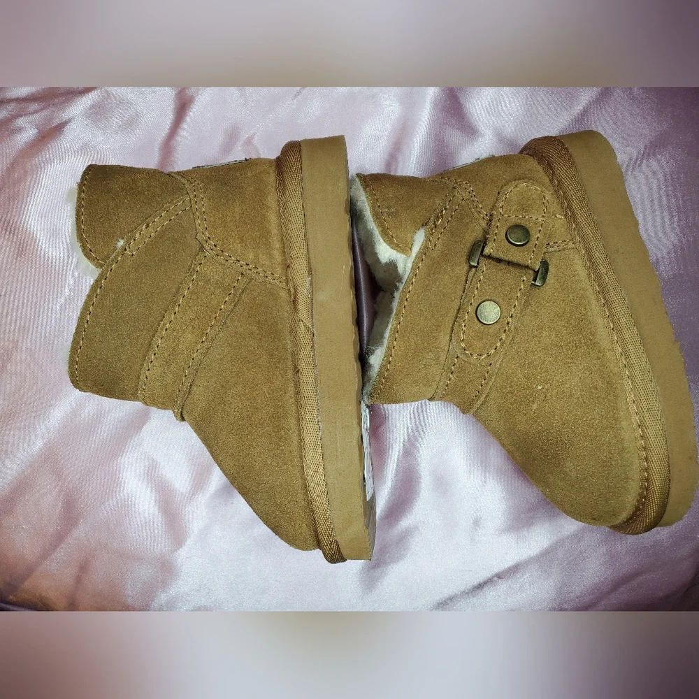 B2G1F Bearpaw Toddler Size 6